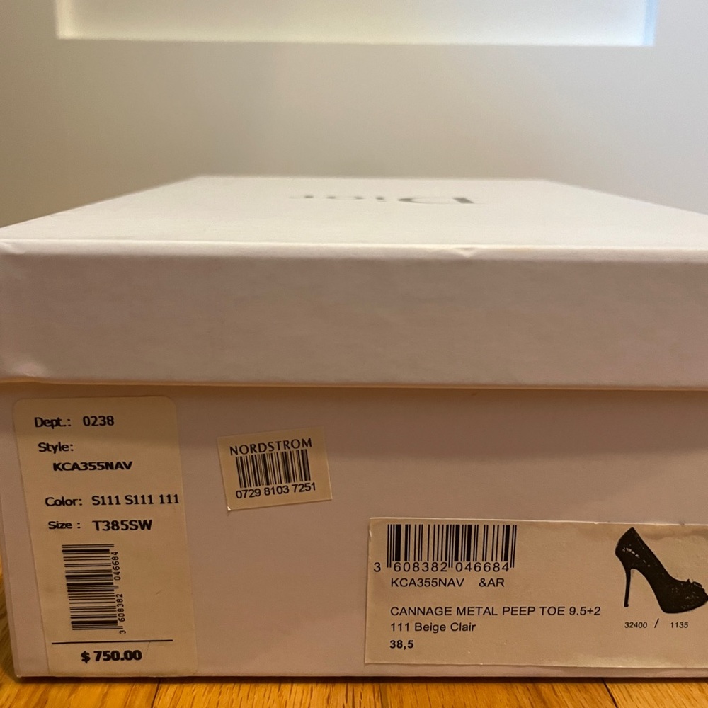 Christian Dior Cannage Peep Show Quilted Heels - Picture 5 of 10
